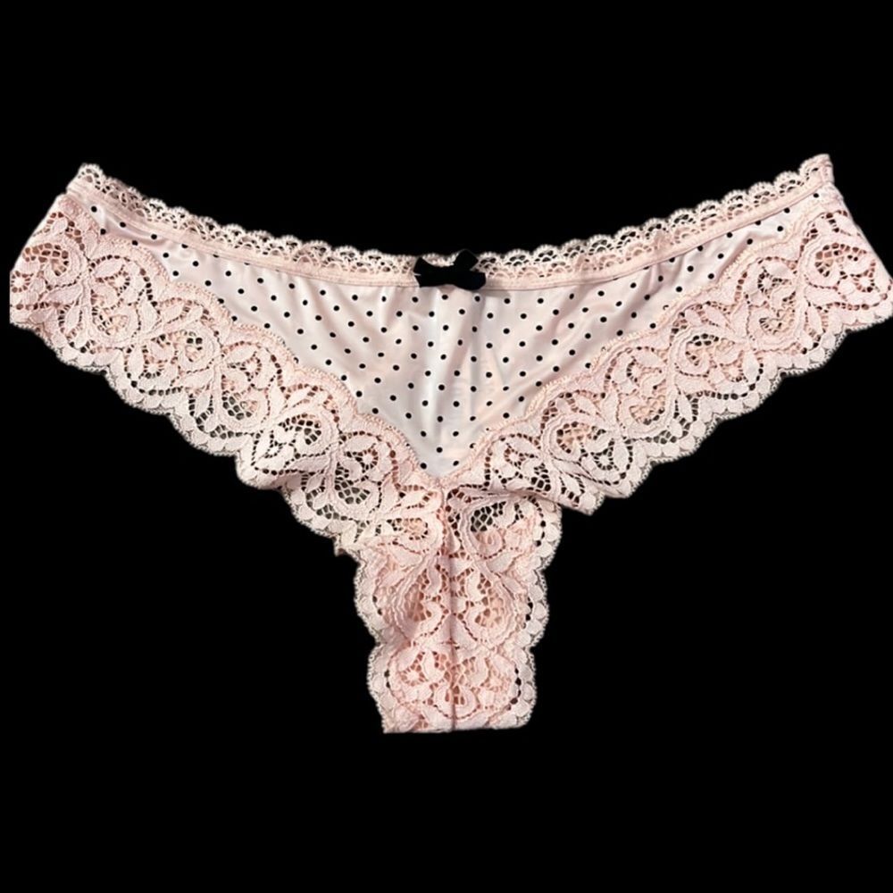 Victorias Secret Body Supersoft Lace detail Thong panty peach black dot Medium